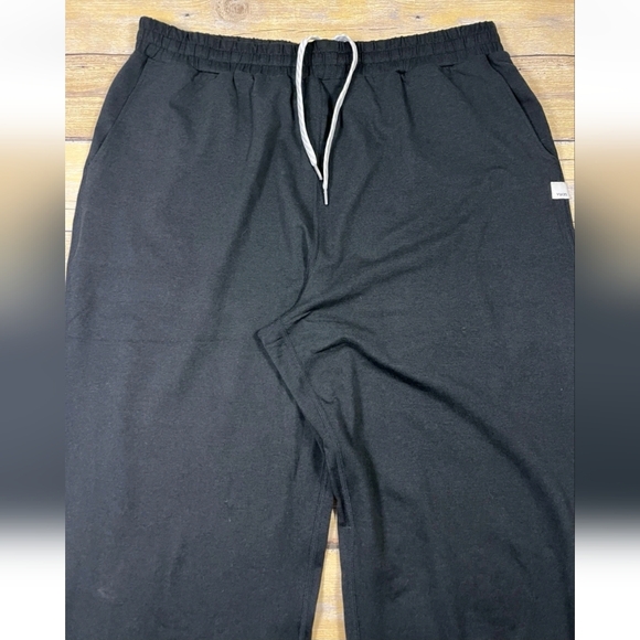 Vuori Women’s Boyfriend Cargo Sweatpant Black Heather Size Large - Picture 6 of 14